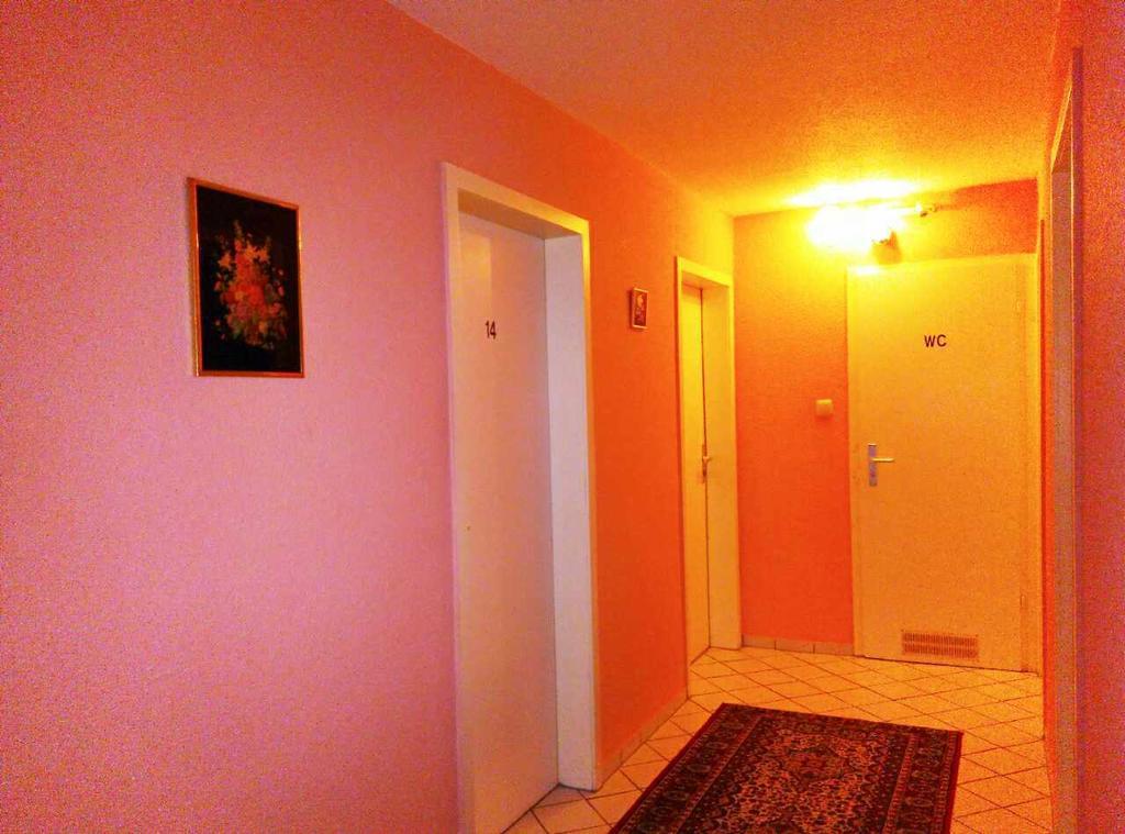 Hotel Yans Оберхаузен Стая снимка