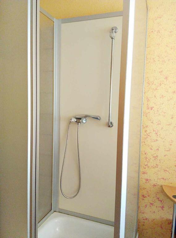 Hotel Yans Оберхаузен Стая снимка