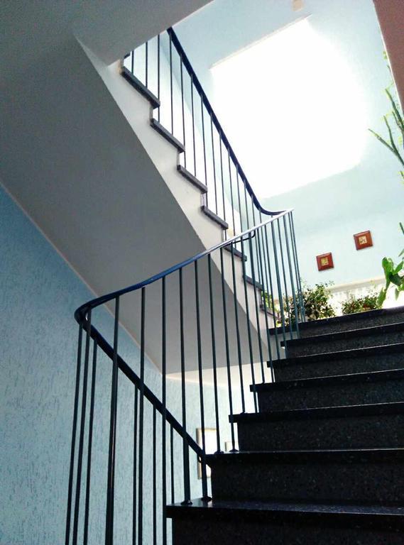 Hotel Yans Оберхаузен Стая снимка